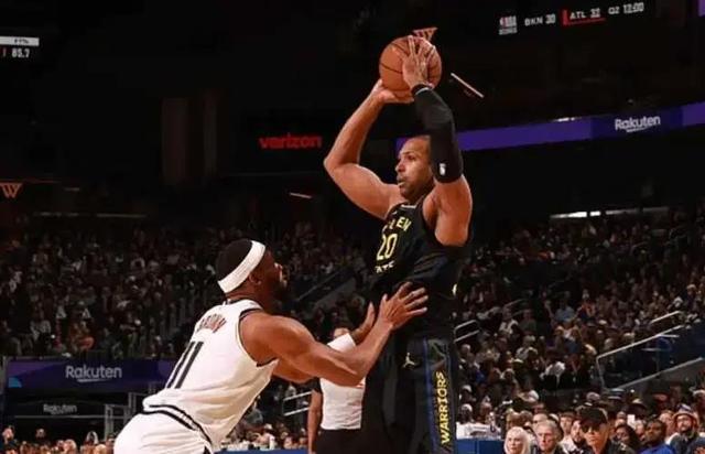 丹佛掘金NBA击败金州勇士约基奇关键勾手的简单介绍